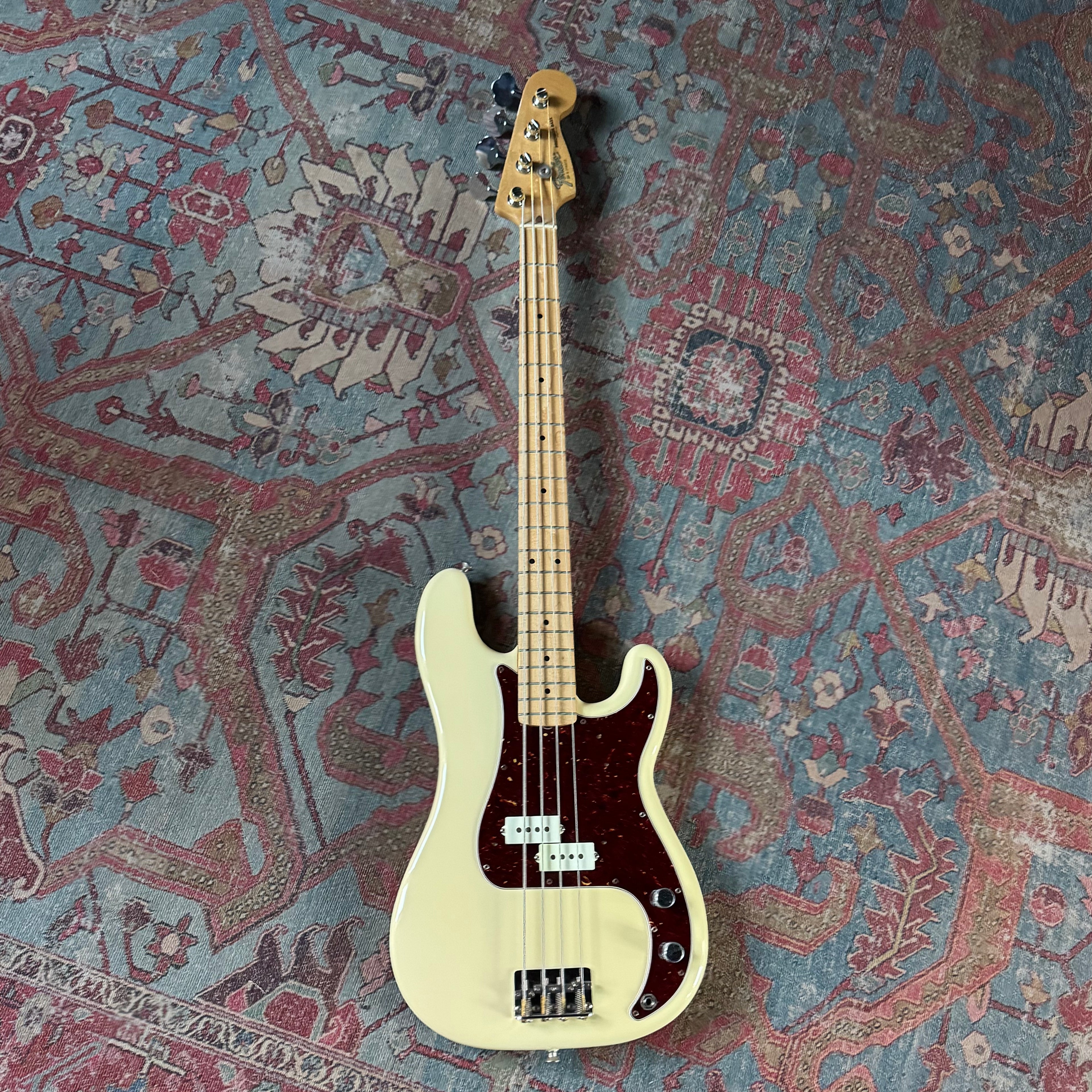 Fender Precision Bass Olympic White - 1983
