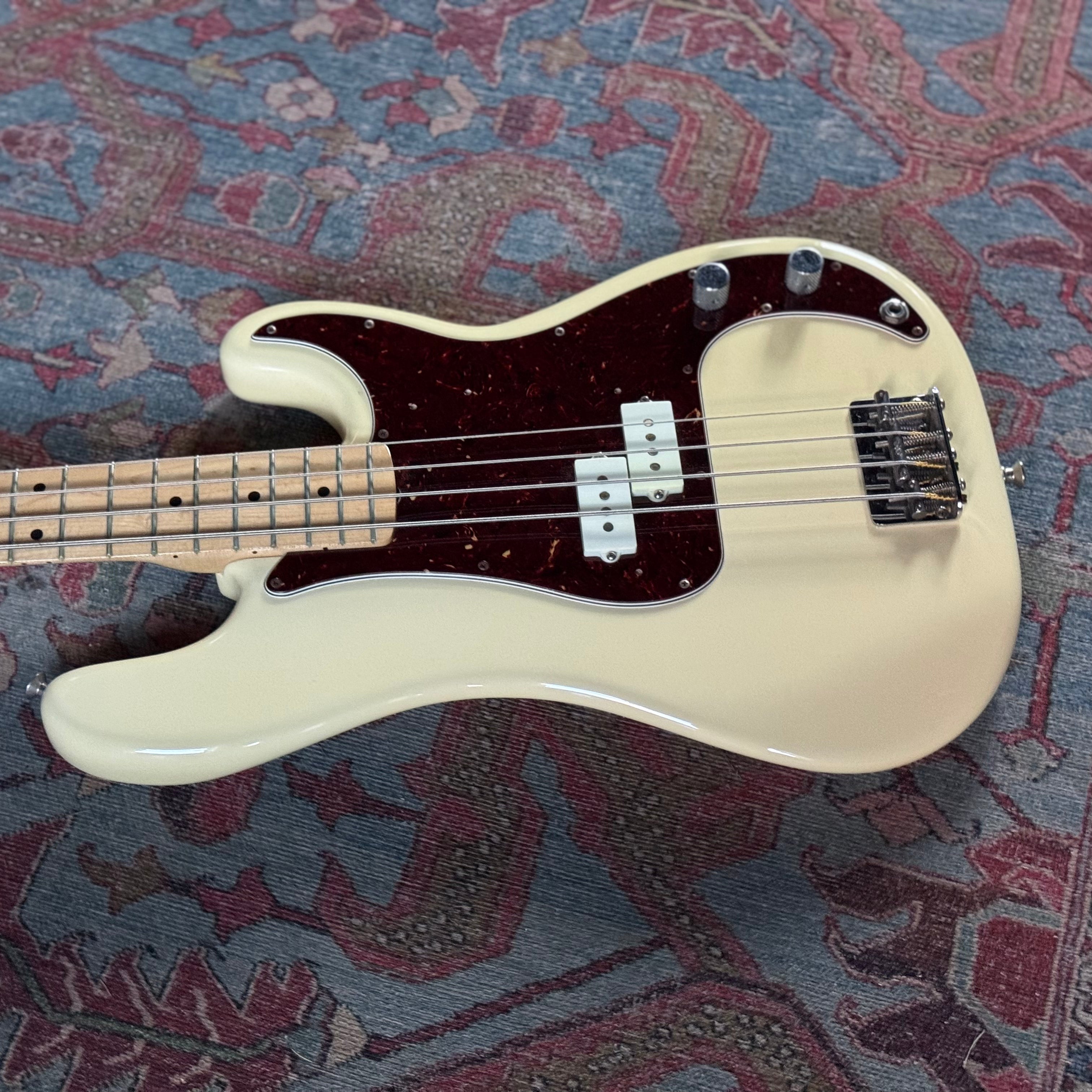 Fender Precision Bass Olympic White - 1983