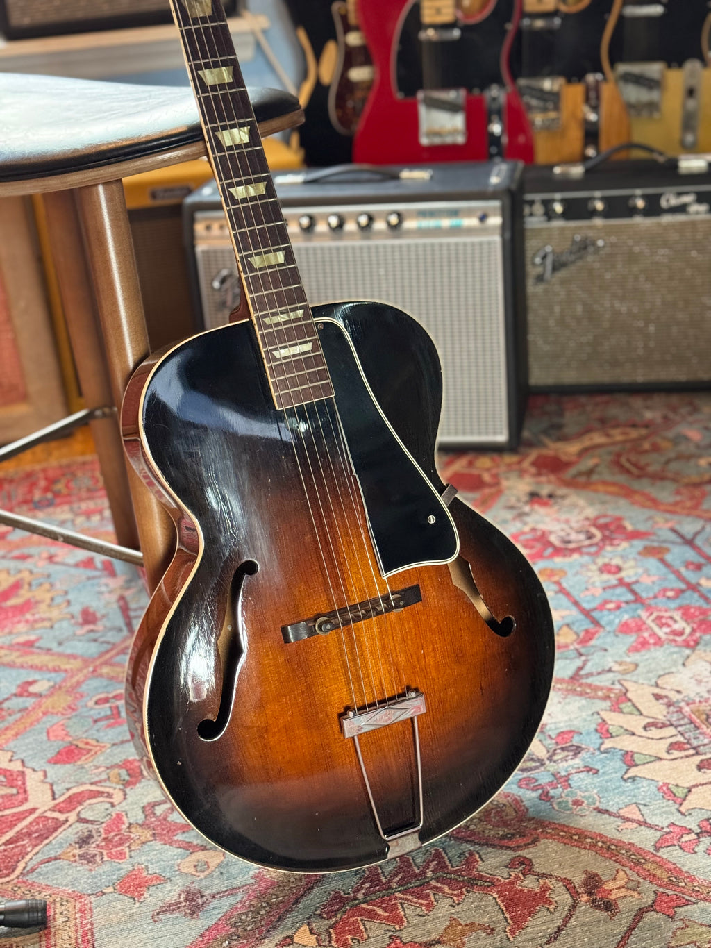 Gibson L-50 Sunburst - 1950s