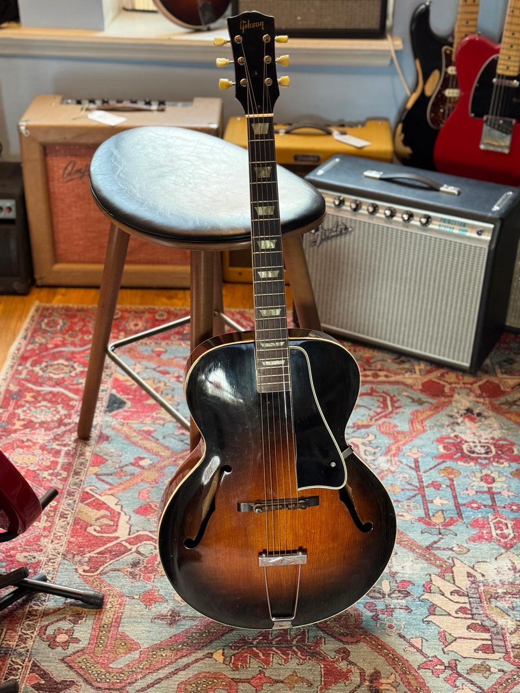 Gibson L-50 Sunburst - 1950s