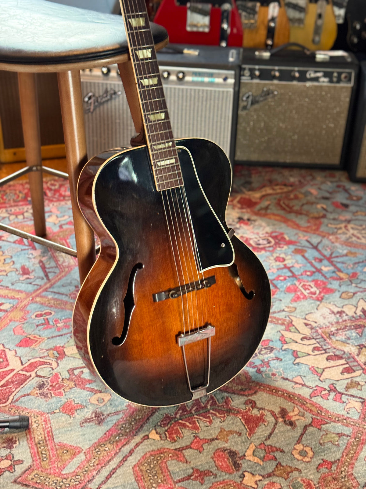 Gibson L-50 Sunburst - 1950s