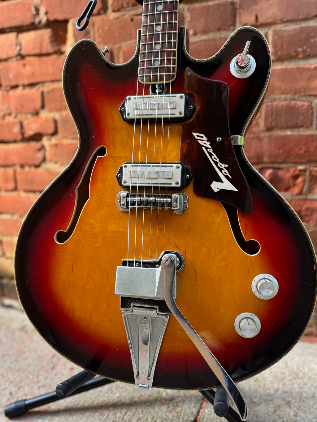 Teisco Vegas 40 Sunburst - 1960s