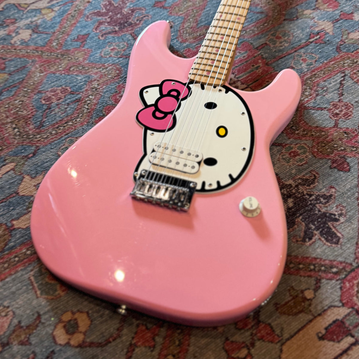 Squier Stratocaster Hello Kitty Pink - 2006
